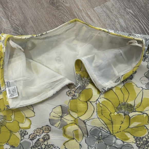 Women’s Tahari Arthur S Levine 2PC Floral Skirt Suit Blazer & Skirt Set Size 2 - Picture 5 of 15